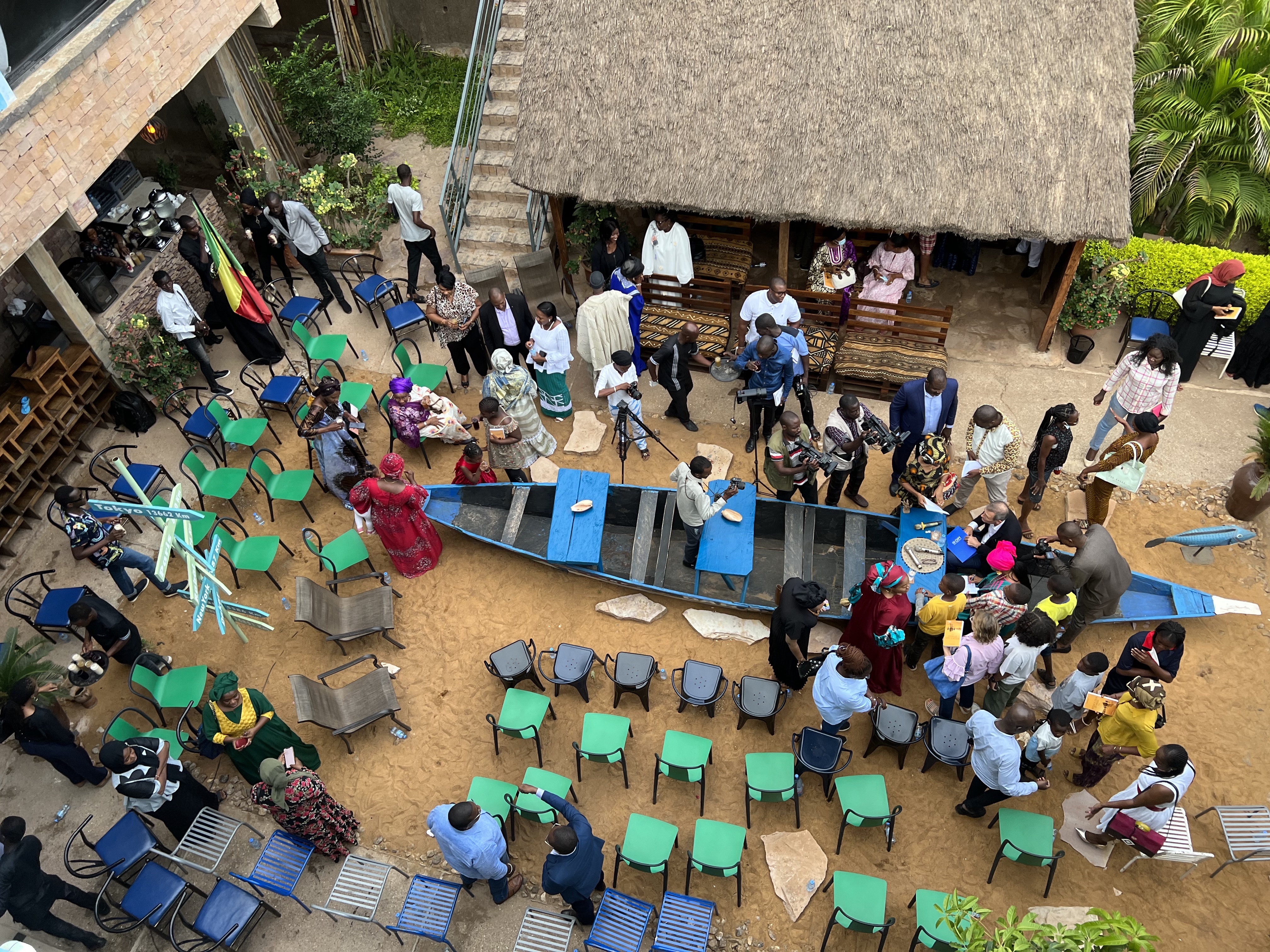 La Pirogue 2-1.jpg (5.07 MB)